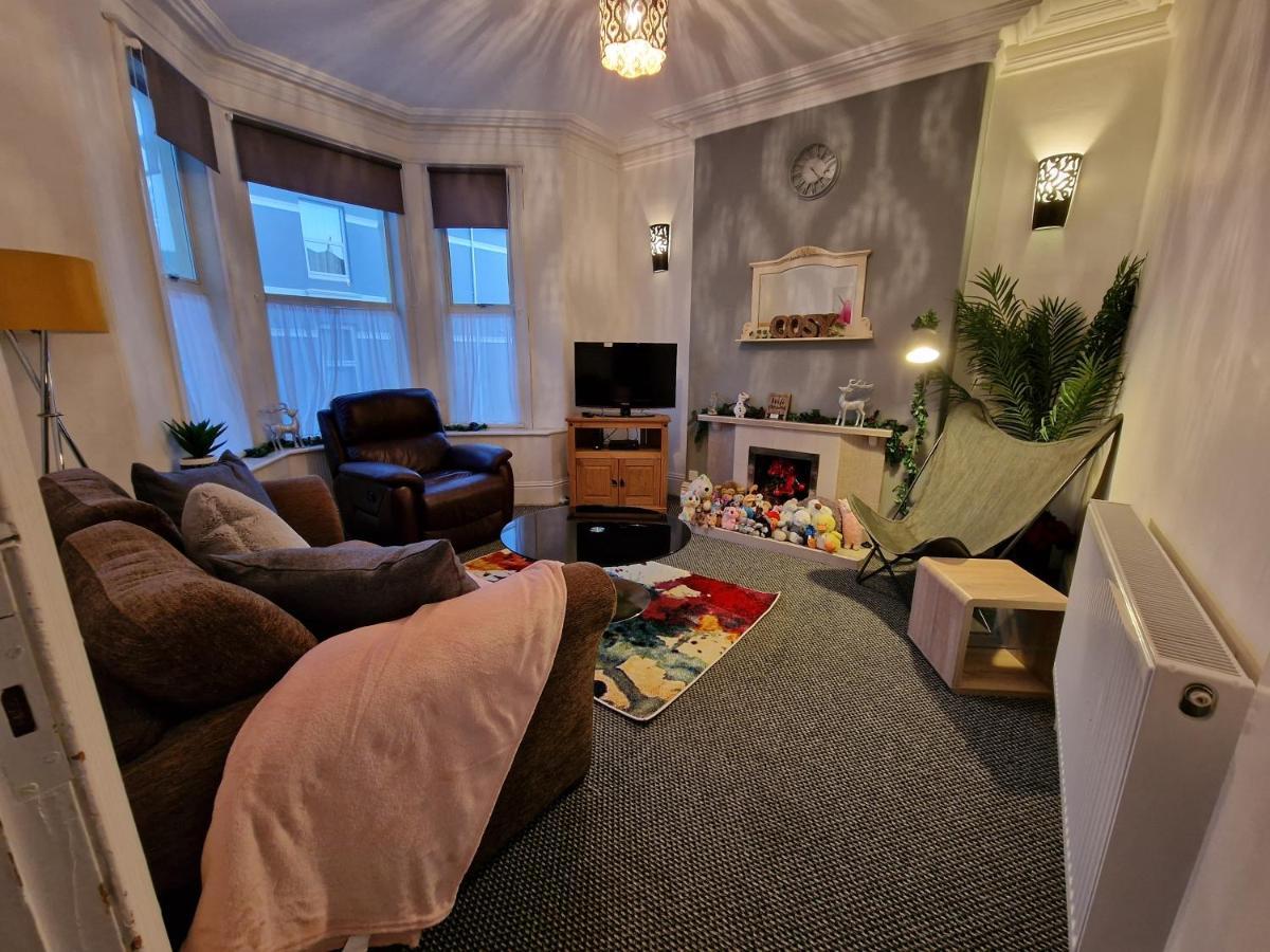Plymouth-Vacation Apartment ภายนอก รูปภาพ